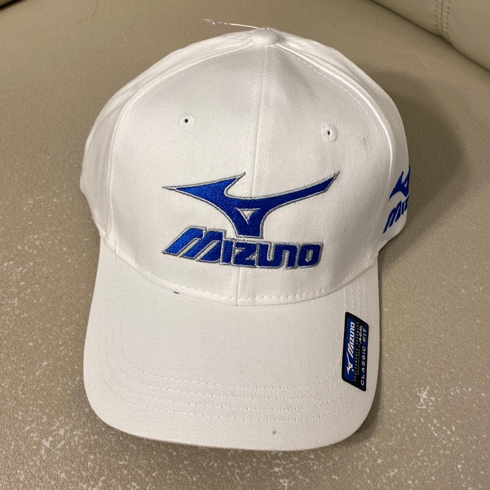 Mizuno hat